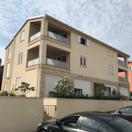 Malinska Apartment Ngoại thất bức ảnh