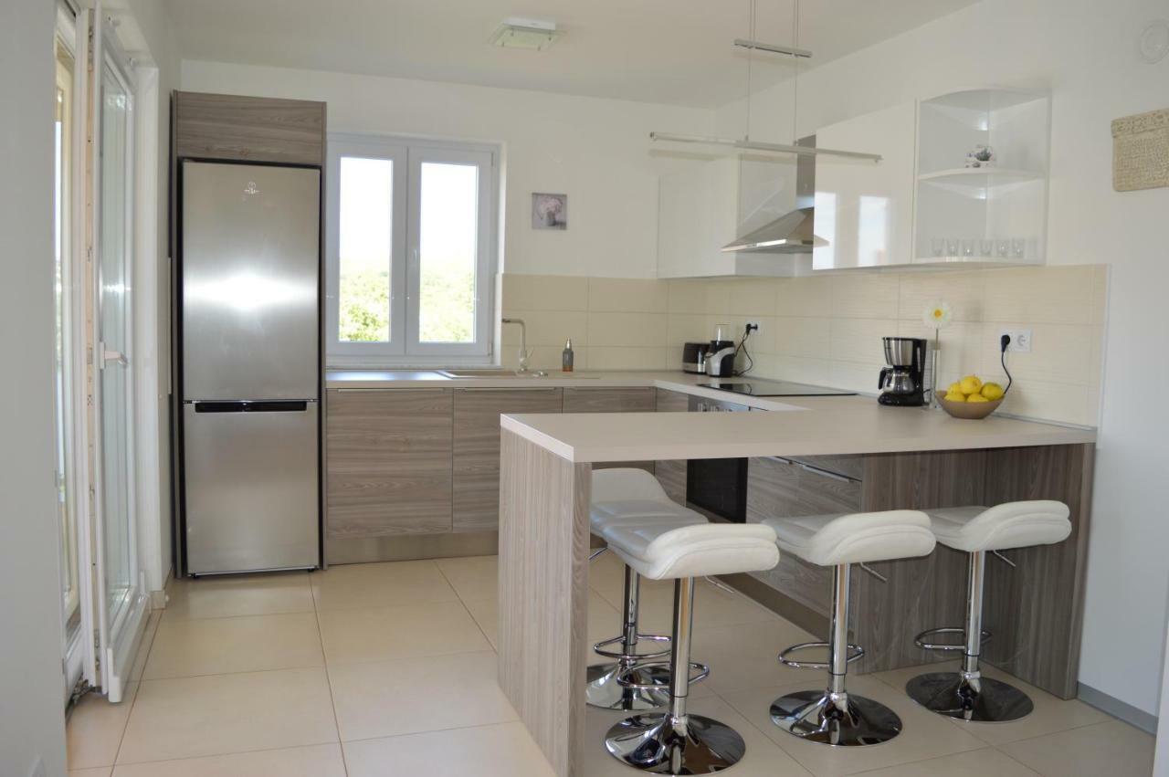 Malinska Apartment Ngoại thất bức ảnh