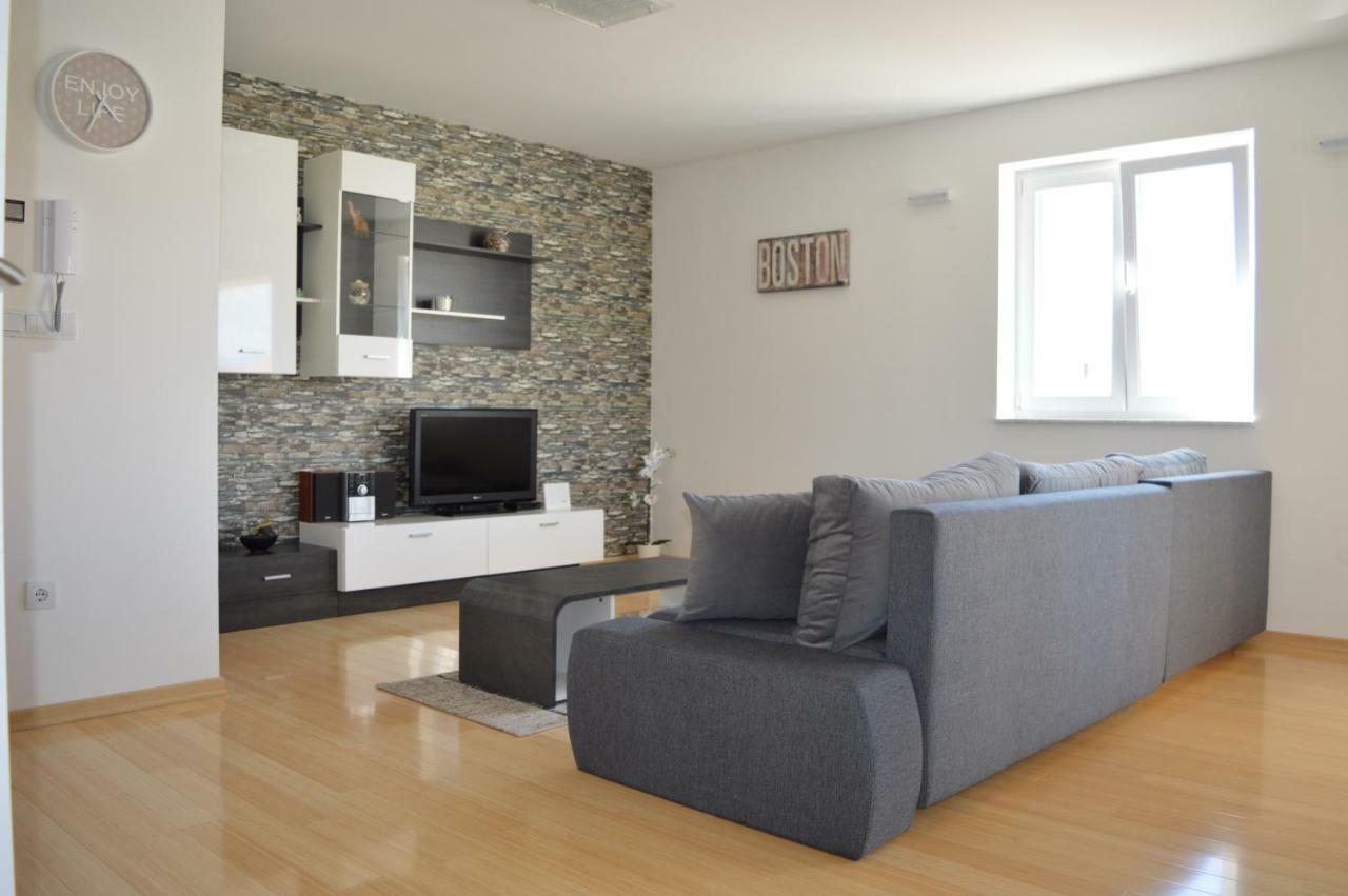 Malinska Apartment Ngoại thất bức ảnh