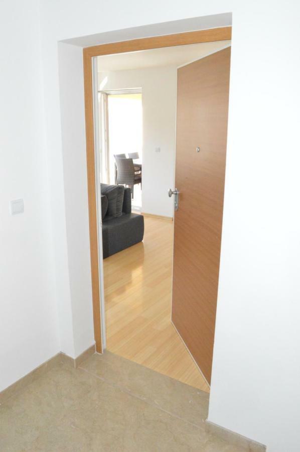 Malinska Apartment Ngoại thất bức ảnh