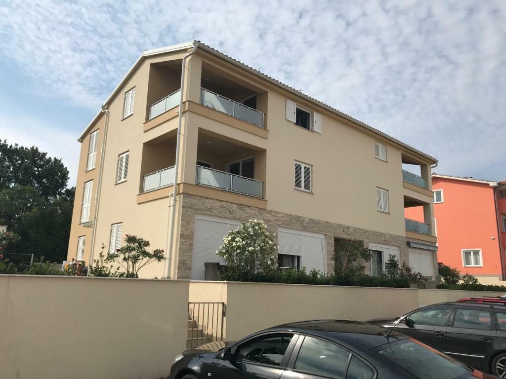 Malinska Apartment Ngoại thất bức ảnh